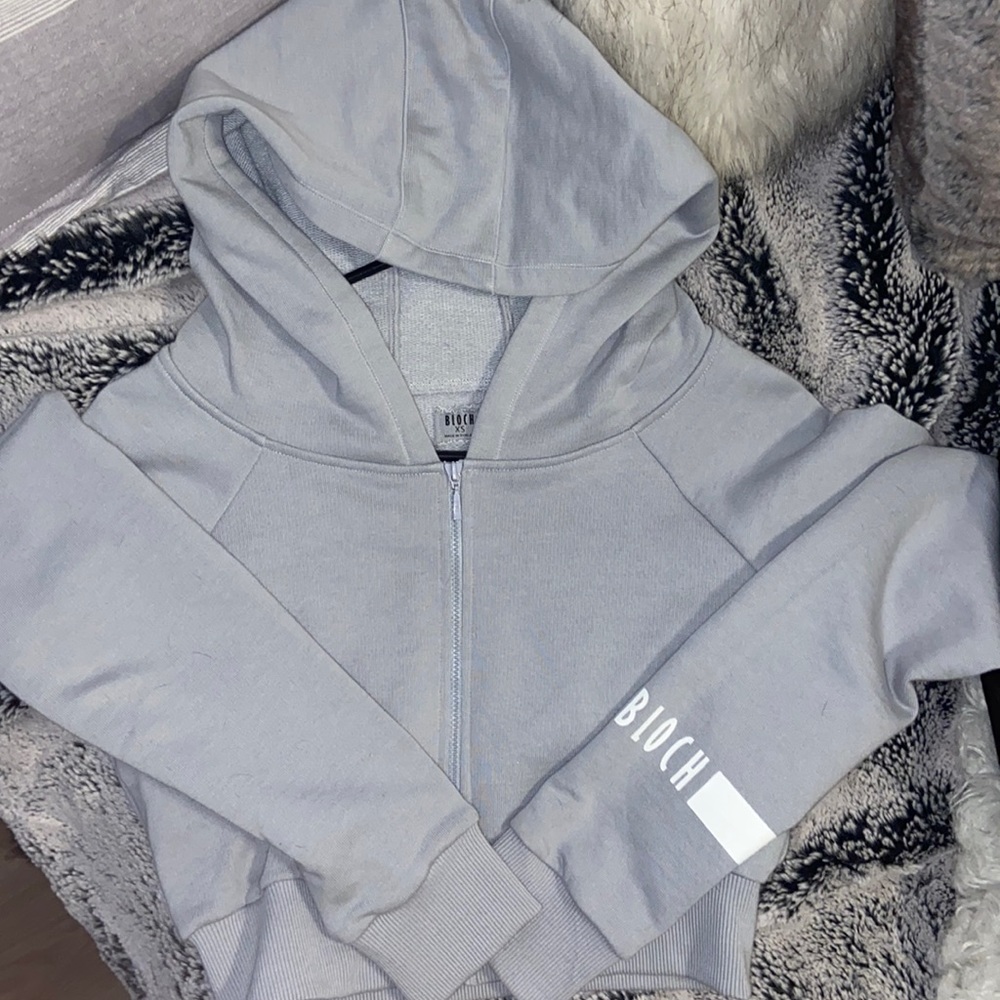Bloch cropped hooded zip up xs
